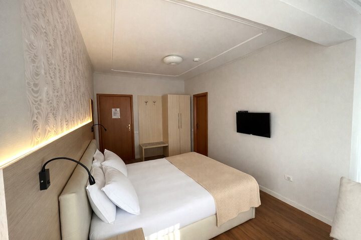 Room 20 of 85