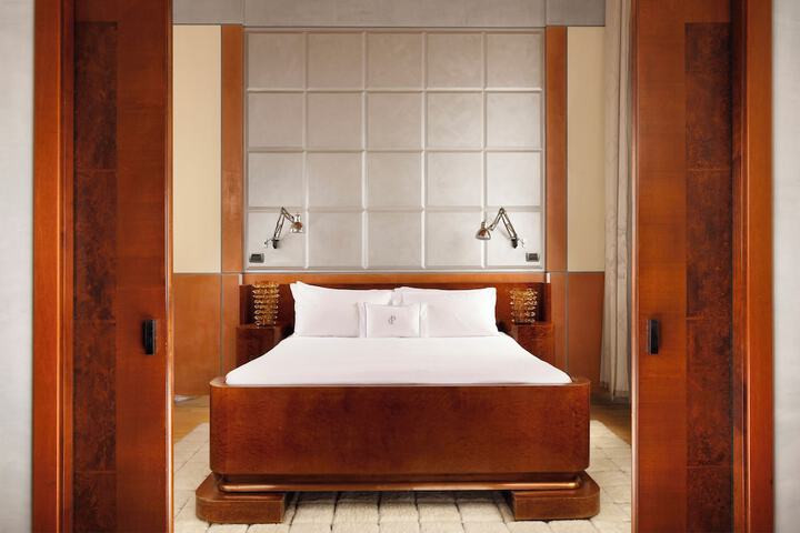 Room 62 of 119