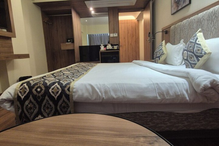 Room 31 of 87