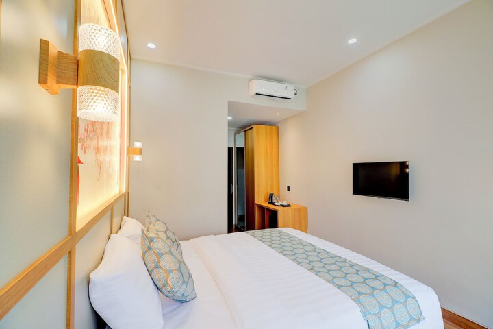 Room 4 of 36