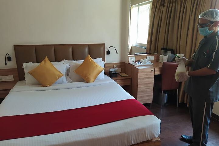 Room 15 of 36