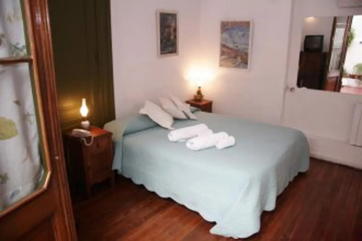 Room 3 of 10
