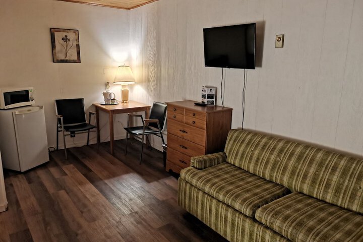 Room 34 of 80