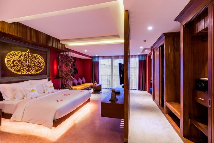 Room 15 of 111