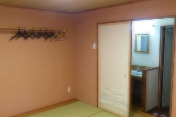 Room 6 of 56