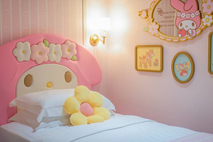 Room 40 of 98