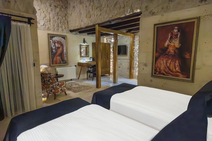 Room 10 of 48