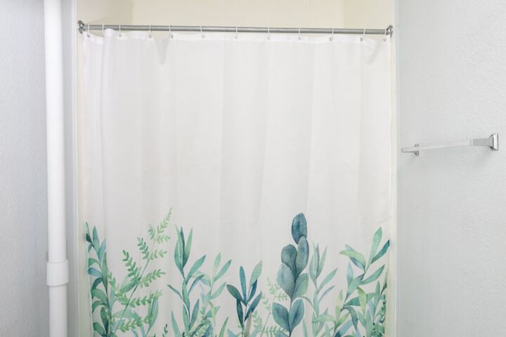 Room 12 of 32