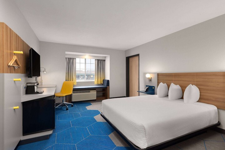 Room 20 of 50