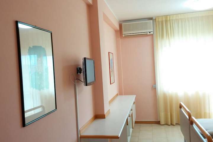 Room 13 of 24