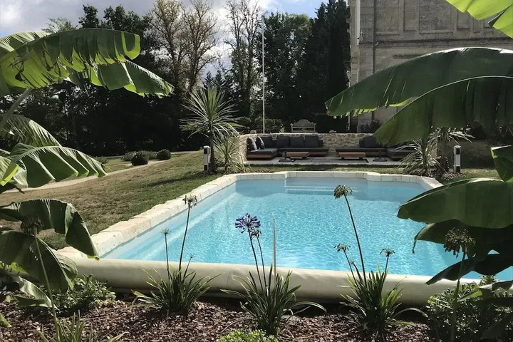 Pool 10 of 11