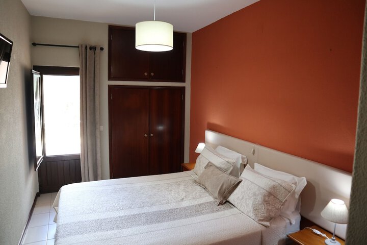 Room 16 of 64