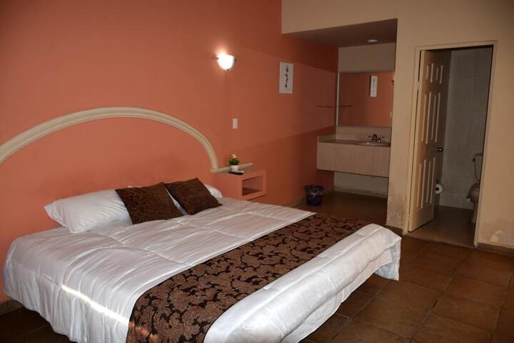 Room 7 of 30