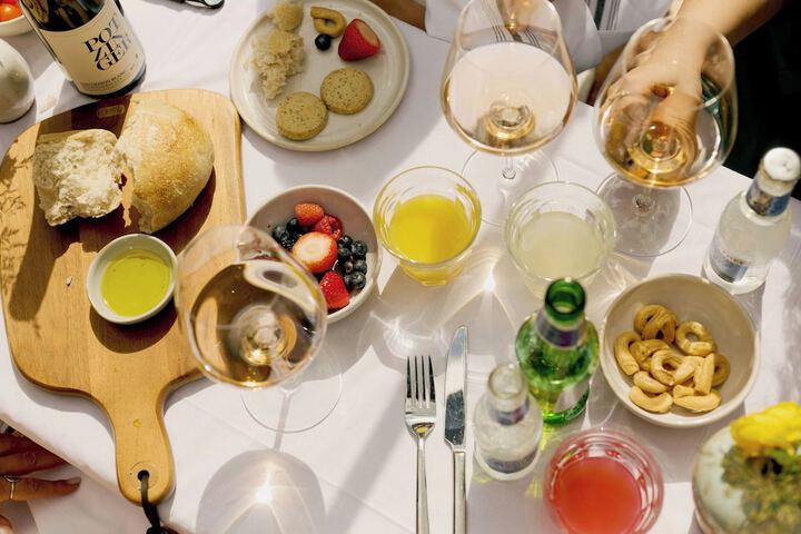 Dining 70 of 87