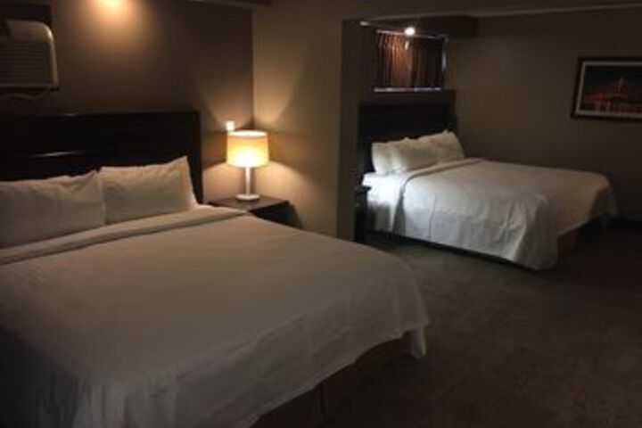 Room 15 of 25