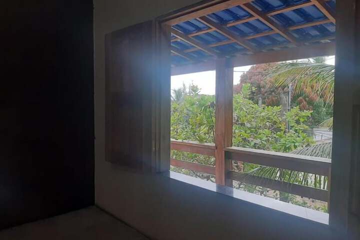 Room 5 of 33