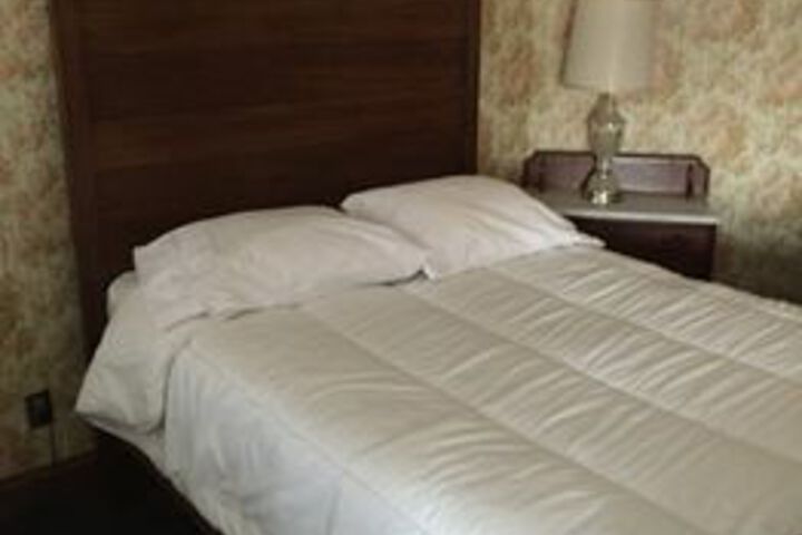 Room 22 of 49