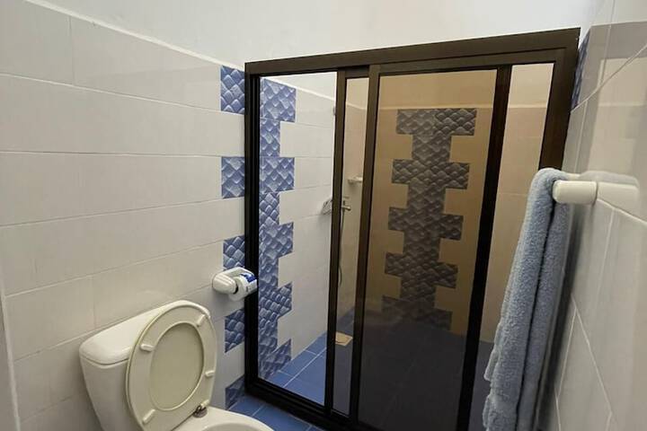 Room 7 of 11