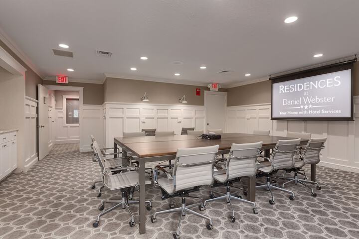 Business Center 52 of 59