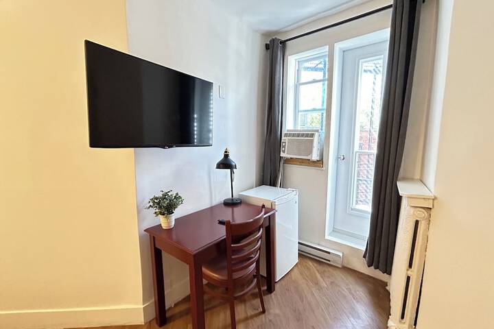 Room 8 of 26
