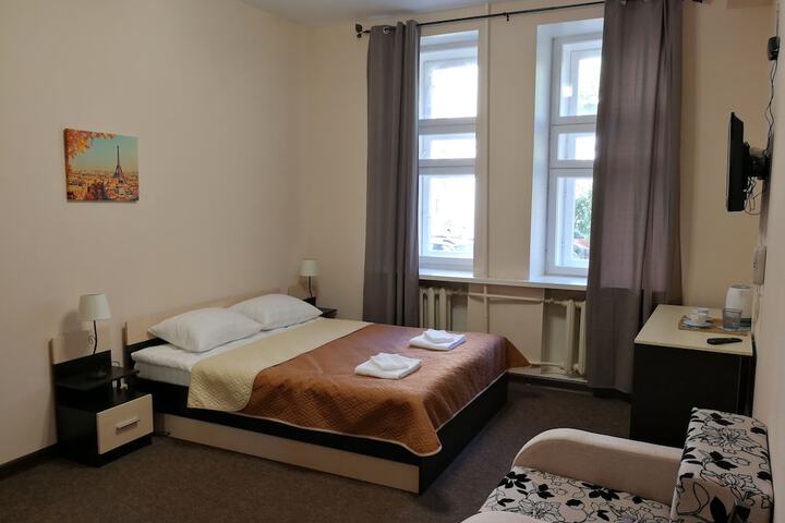 Room 9 of 94