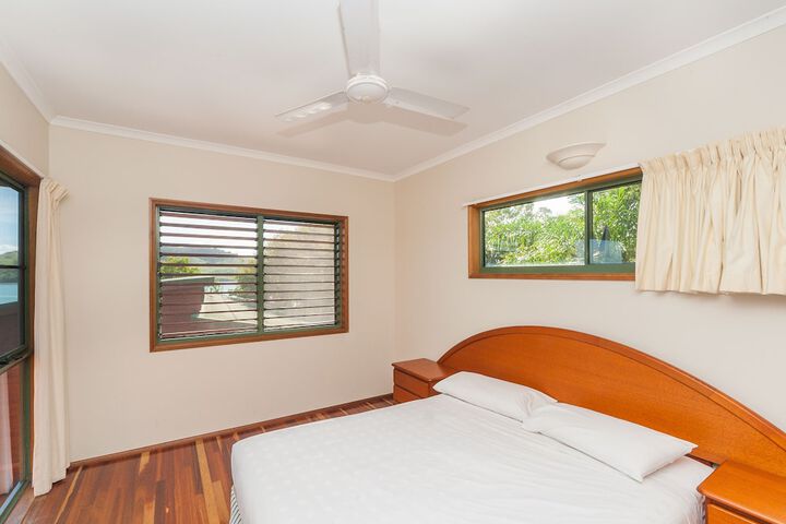 Room 10 of 55