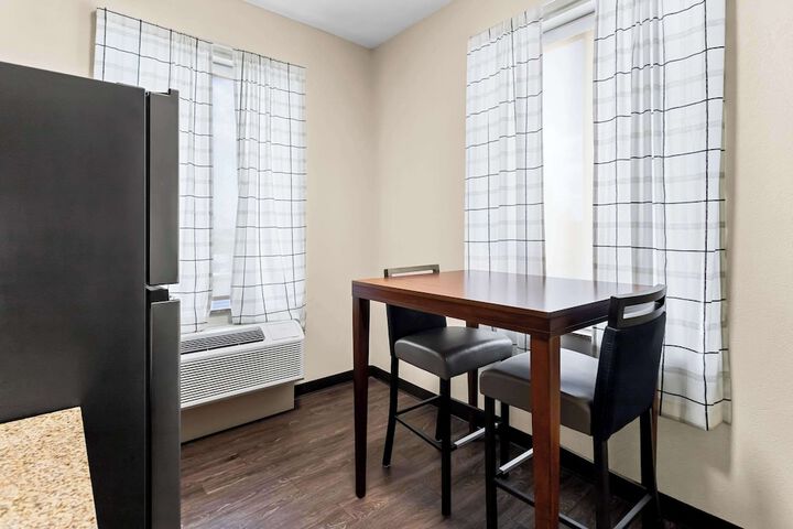 Room 27 of 54