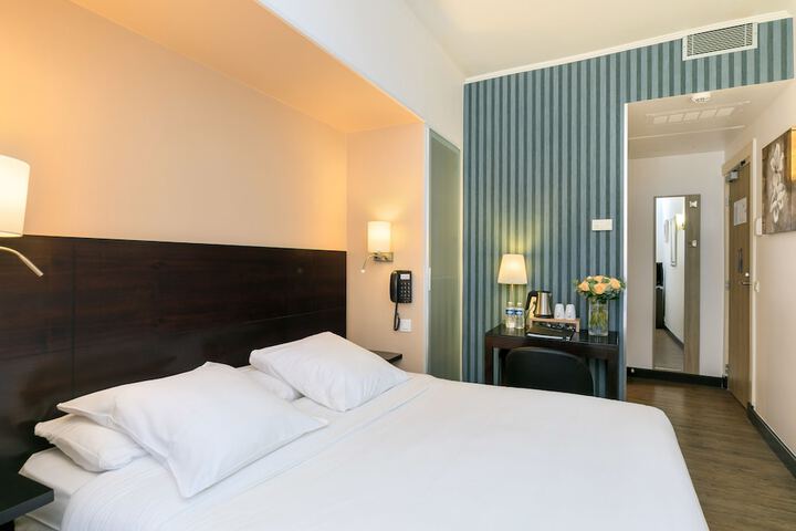 Room 56 of 106