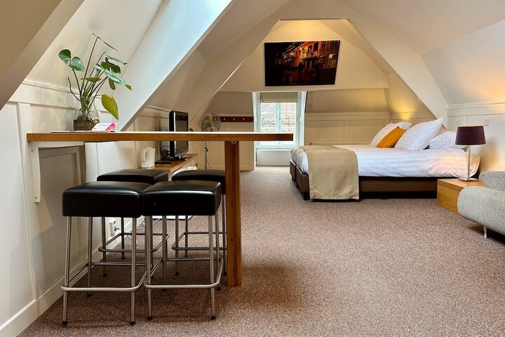 Room 8 of 57
