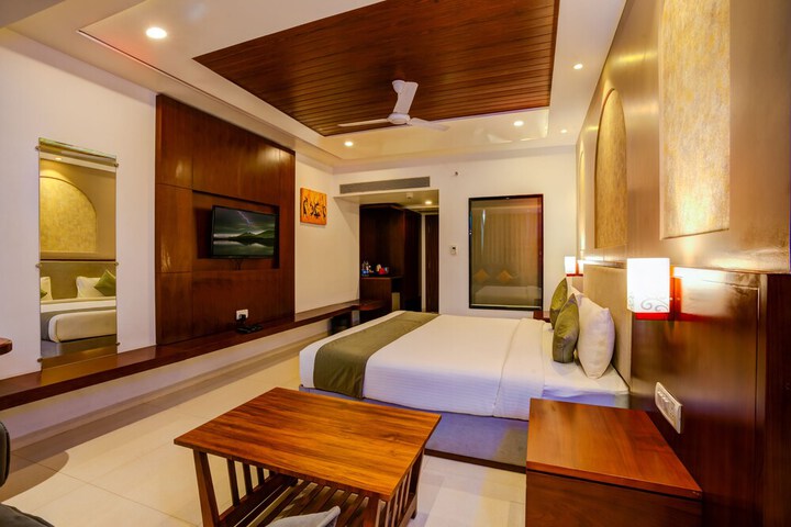 Room 9 of 29