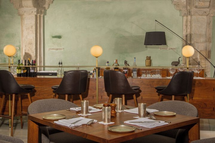 Dining 86 of 194