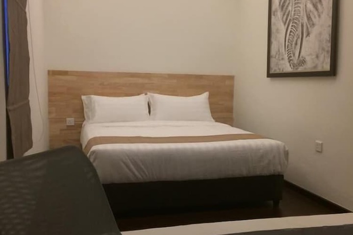 Room 30 of 53