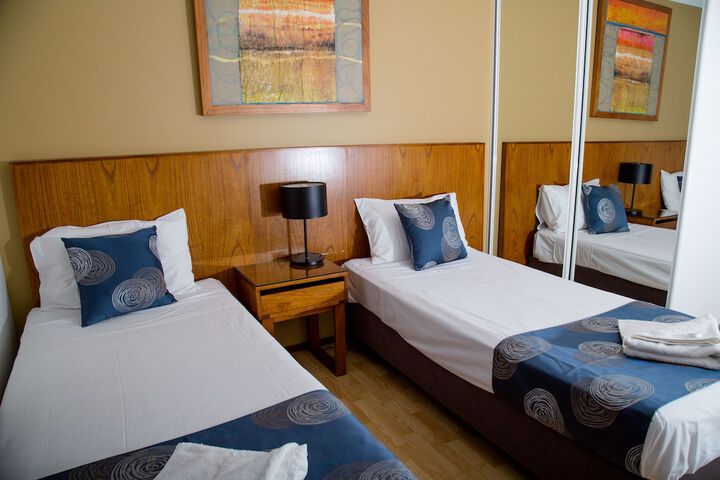 Room 10 of 48