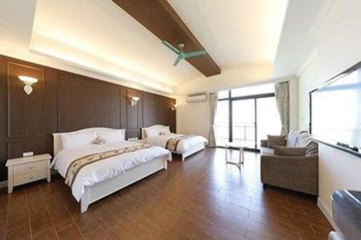 Room 14 of 26