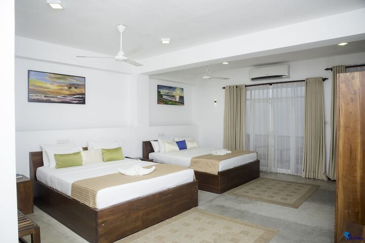 Room 29 of 76