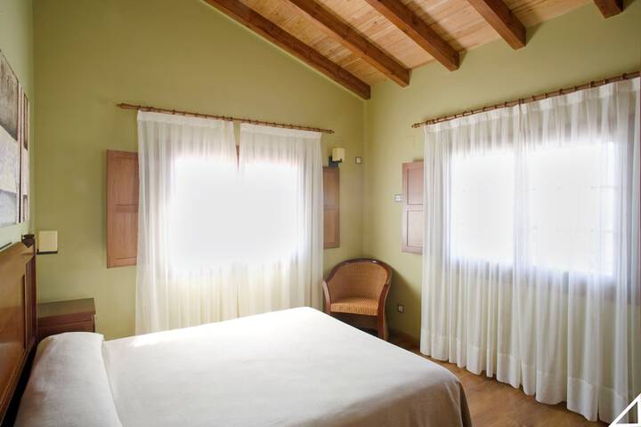 Room 3 of 21