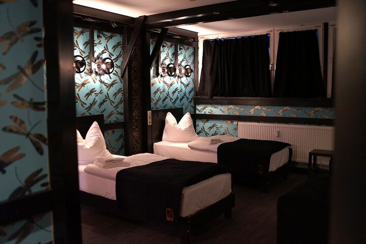Room 21 of 84