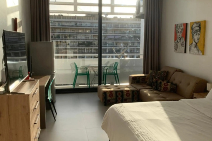 Room 4 of 13