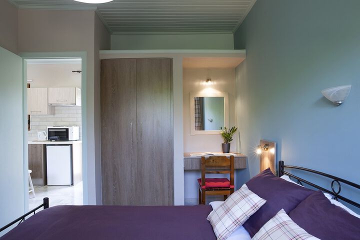 Room 14 of 61