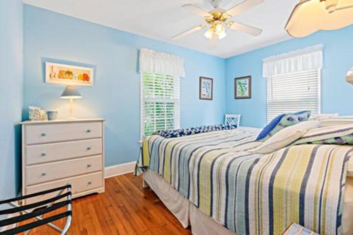 Room 37 of 65