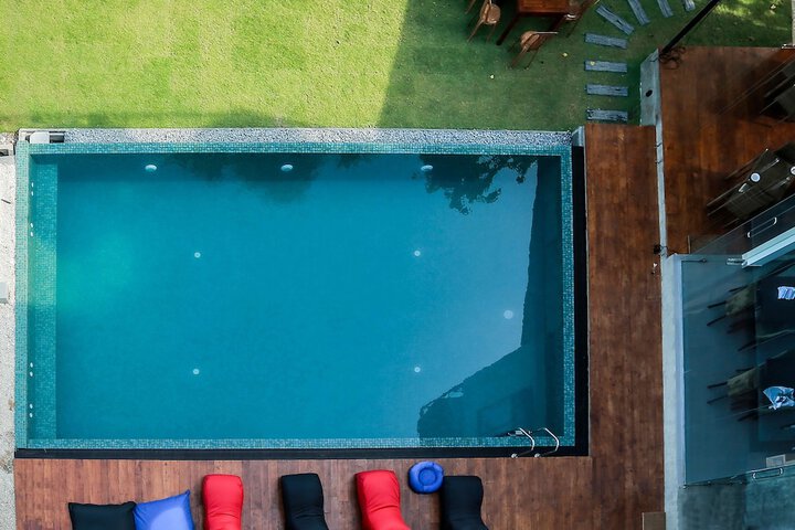 Pool 43 of 74