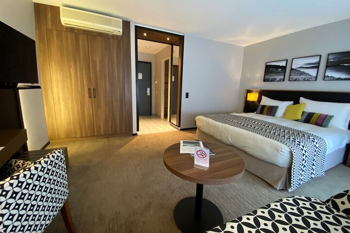 Room 5 of 20