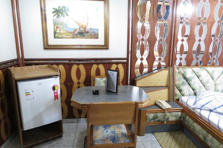 Room 9 of 56