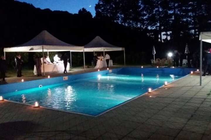 Hotel with Pool