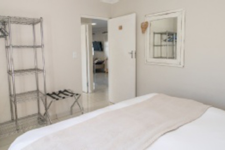 Room 430 of 648