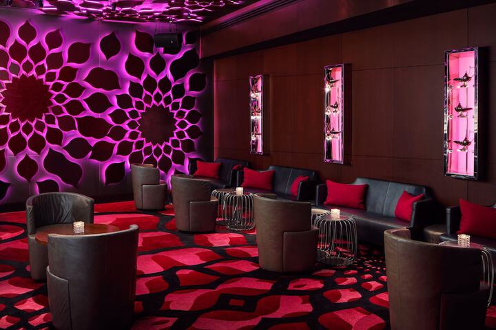 Lounge 115 of 154