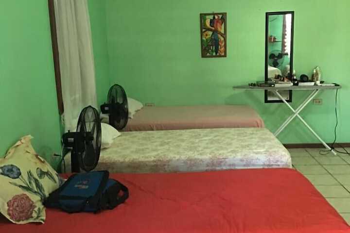 Room 5 of 7