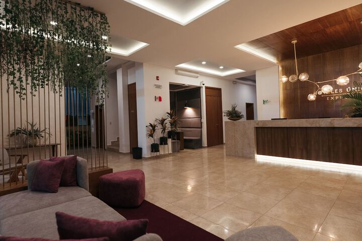 Hotel Interior 7 of 41