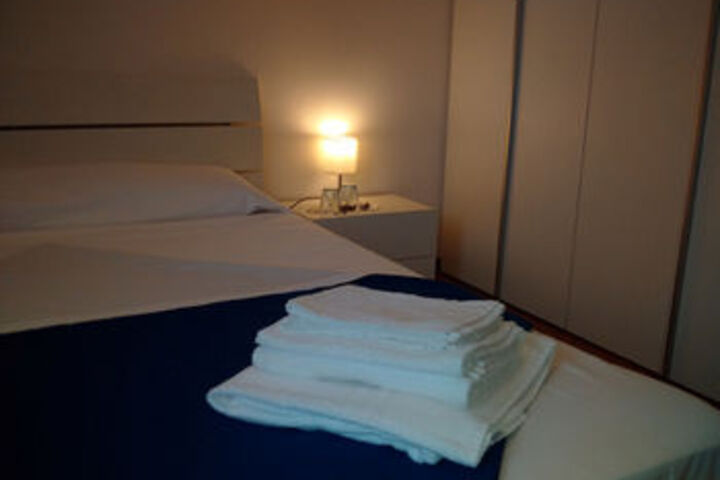 Room 28 of 98
