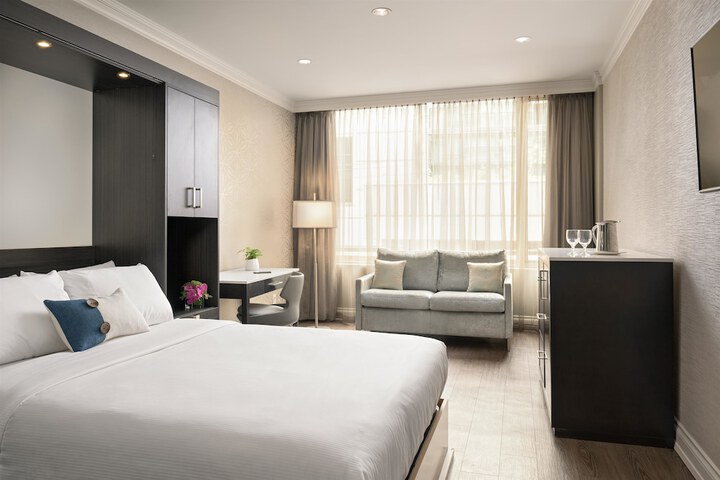 Room 5 of 37